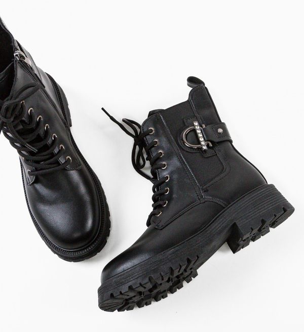 Maria Боти Denyt Черни