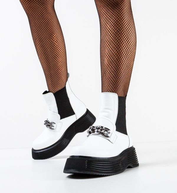 Akadia Боти Deylyan Бели