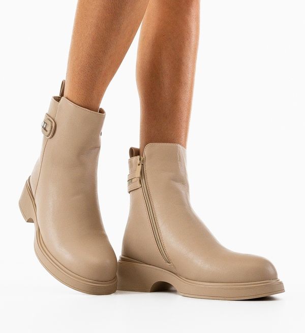 Carolie Боти Faea Бежов