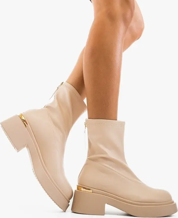 Carolie Боти Gabrina Черни