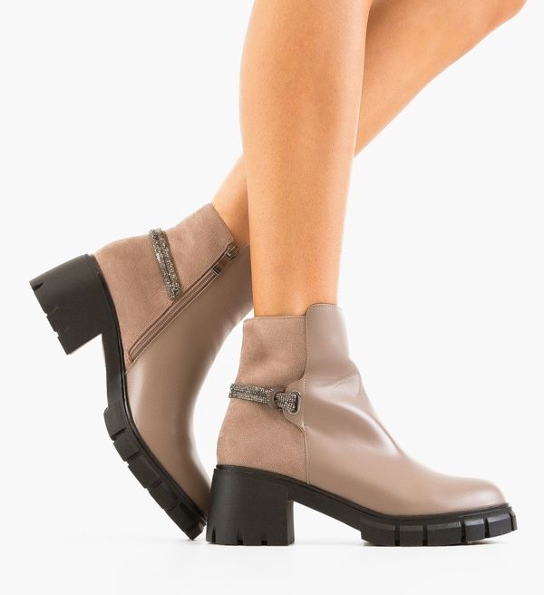 Angel Blue Боти Gayt Каки