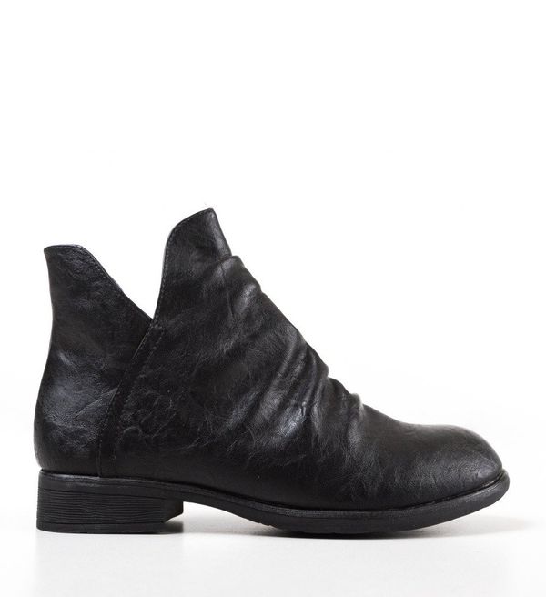 Ali Боти Gene Черни