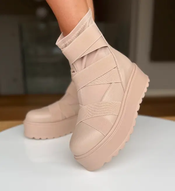 Wow Shoes Боти Genio Бежов