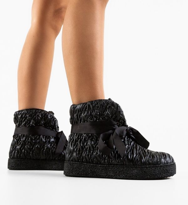 Mei Боти Gherany Черни