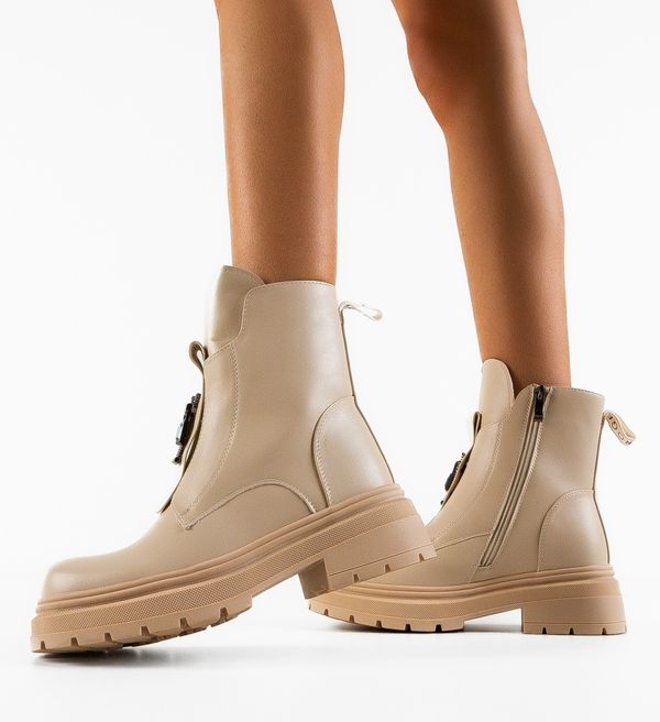 Tony Боти Hamag Бежов