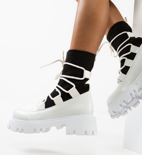 Wow Shoes Боти Henena Бели