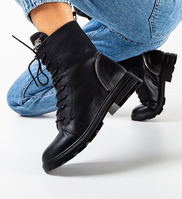 Mei Боти Jek Черни