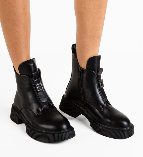 Zoha Боти Juve Черни