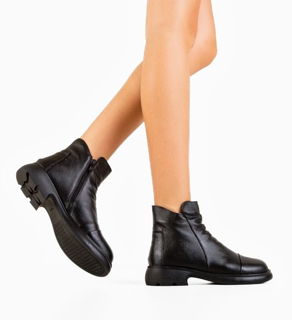 Mei Боти Kahugani Черни