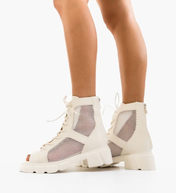 Mei Боти Kawo Бели