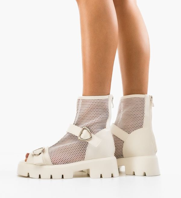 Mei Боти Kaxo Бели