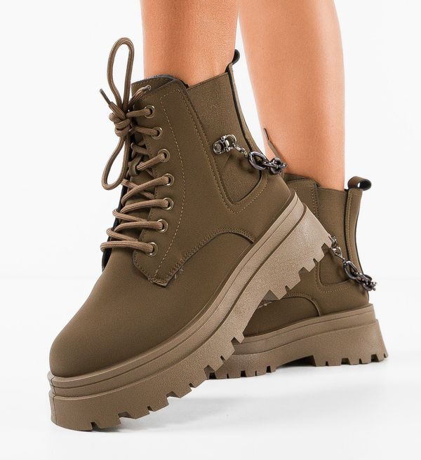 Mei Боти Kebun Каки