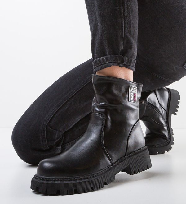 Zoha Боти Kieron Черни