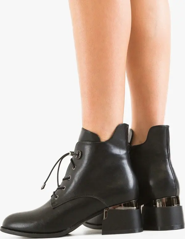 Lulux Боти Lamra Черни