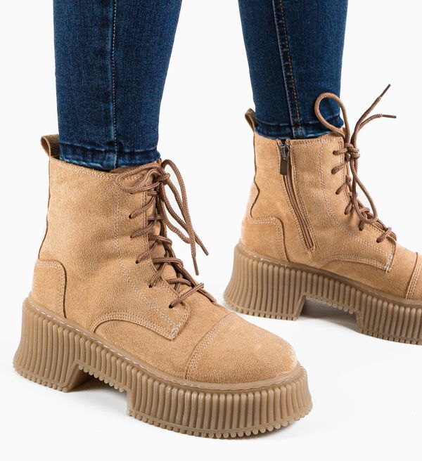 Wow Shoes Боти Lanaz Бежов