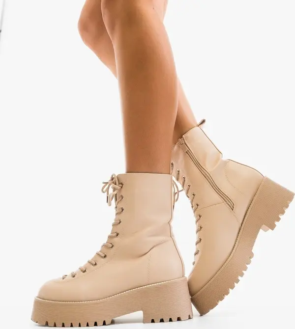 Carolie Боти Lanun Бежов