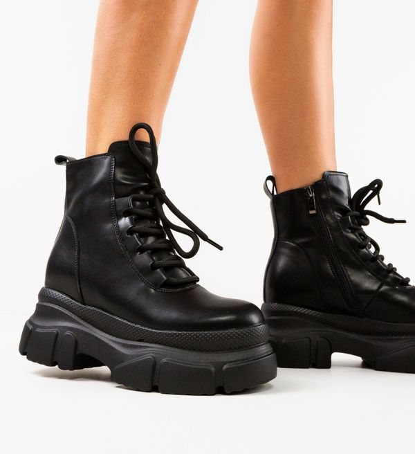 Mei Боти Lorna Черни