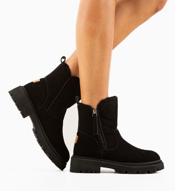 Maria Боти Madau 2 Черни