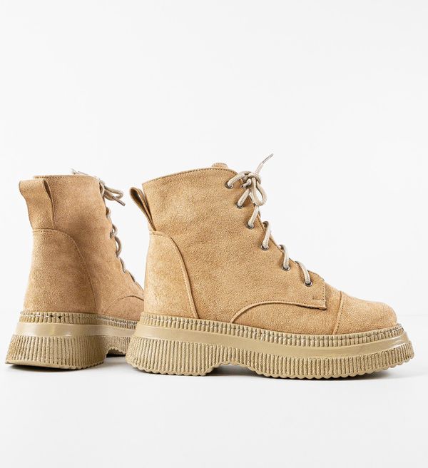 Udobni Боти Manosy Бежов