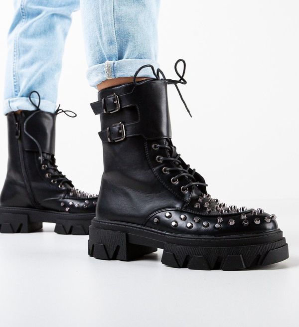 Ali Боти Matthews Черни