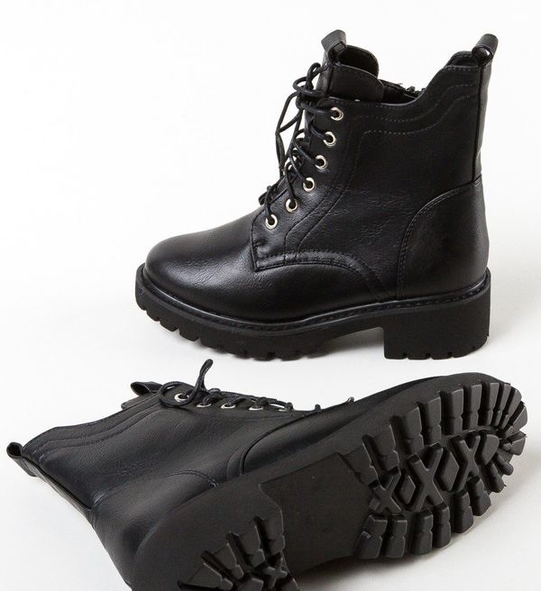 Hebe Боти Melinda Черни