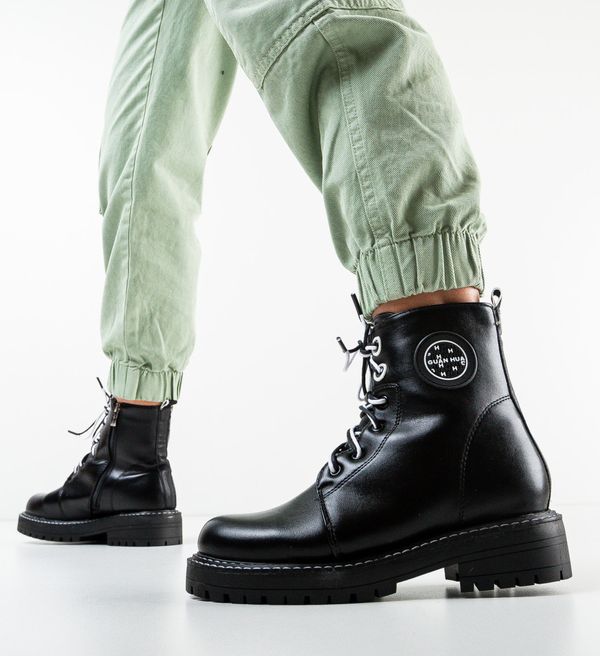 Zoha Боти Mindy Черни