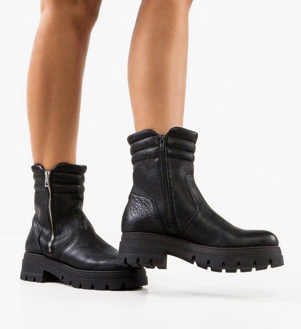 Wow Shoes Боти Mirana Черни