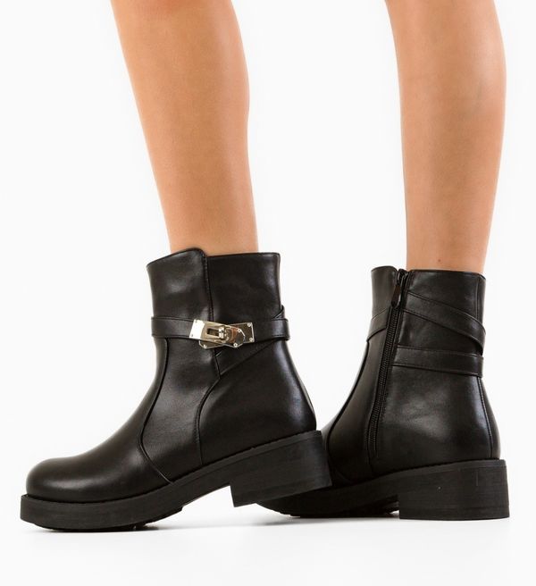 Ali Боти Monday Черни