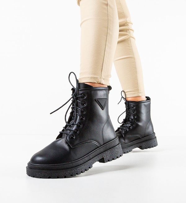 Mei Боти Myla Черни