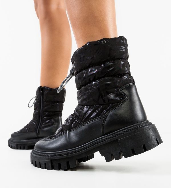 Mei Боти Nicomo Бежов