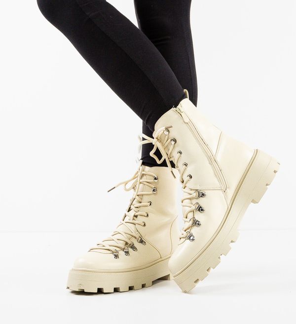 Mei Боти Opanha Бежов