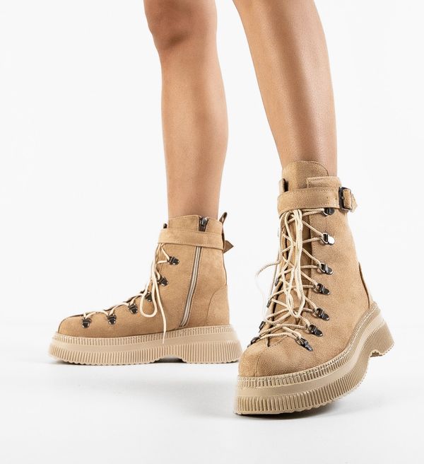 Wow Shoes Боти Pilios Бежов