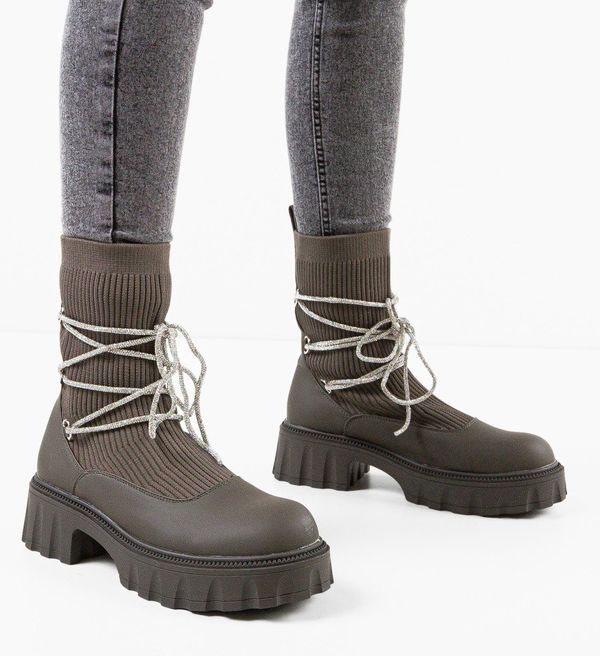 Ali Боти Pippa Сив