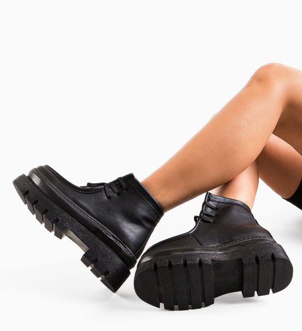 Wow Shoes Боти Pissa Черни