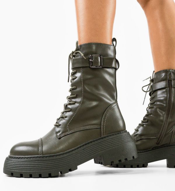 Ali Боти Qasim Зелени