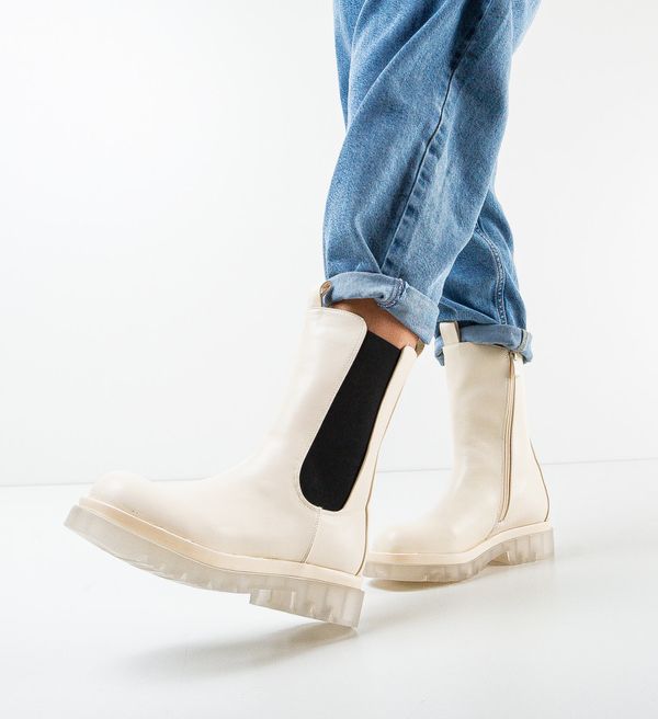 Ali Боти Reegan Бежов