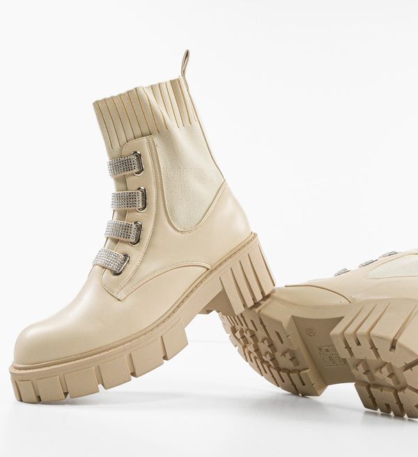 Ali Боти Robbi Бежов