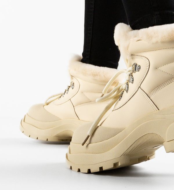 Mei Боти Rorry Бежов