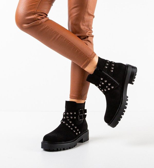 Ali Боти Saeed Черни