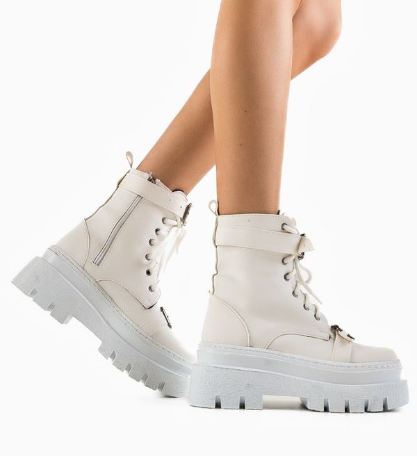 Wow Shoes Боти Sorcer Бели