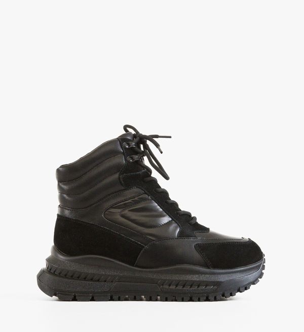 Mei Боти Ubren Черни