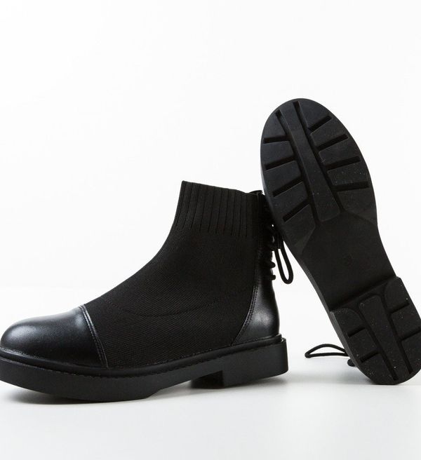 Botinelli Боти Vhagar Черни