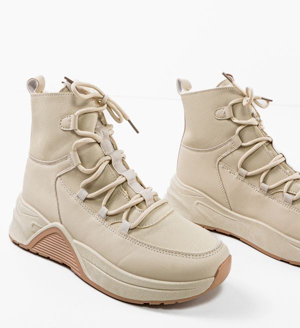 Botinelli Боти Villega Бежов