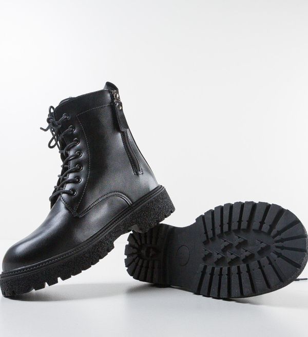 Mei Боти Warma Черни