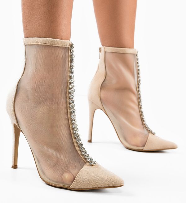 Ali Ботини Arun Бежов