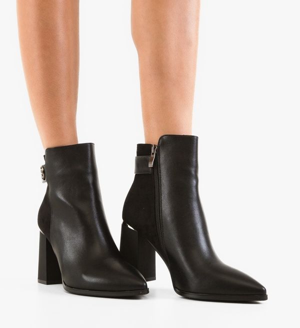 Carolie Ботини Ballard Черни