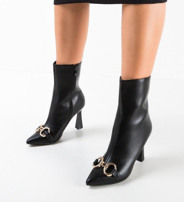 Ali Ботини Coates Черни