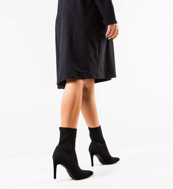 Ali Ботини Compton Черни