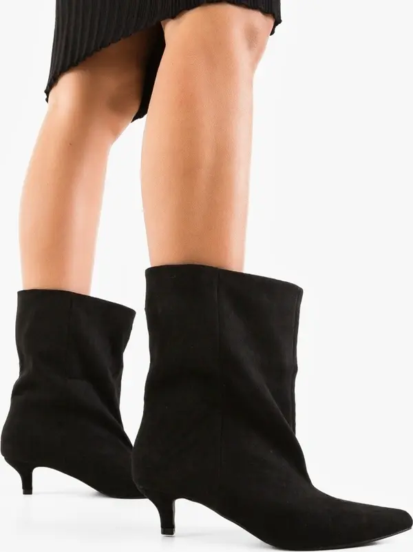 Ali Ботини Cow Черни