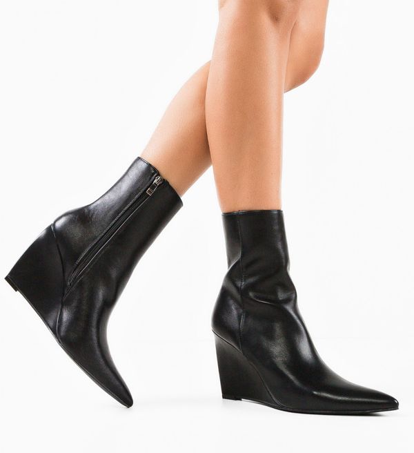 Ali Ботини Delila Черни